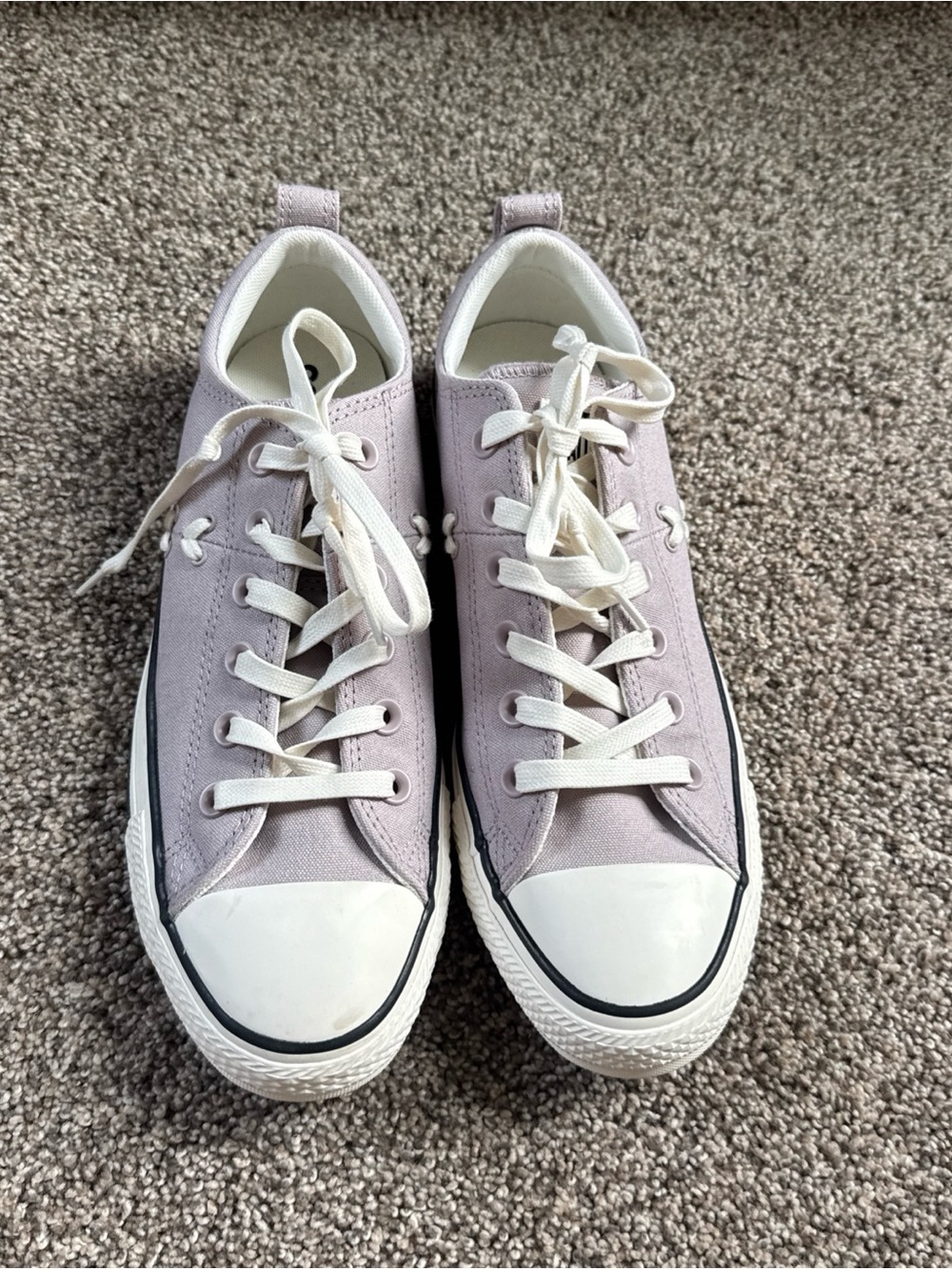 Converse All Star Low-Top Sneakers in Light Lavender nwot Women’s 9.5 - Picture 2 of 8